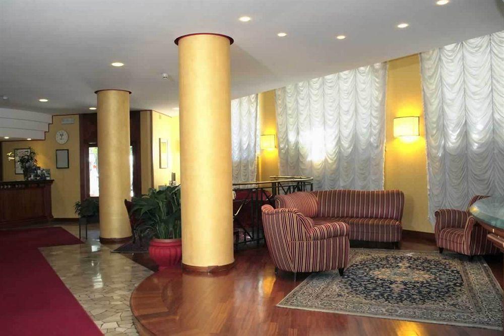 Hotel De Paris แตร์นี ภายนอก รูปภาพ